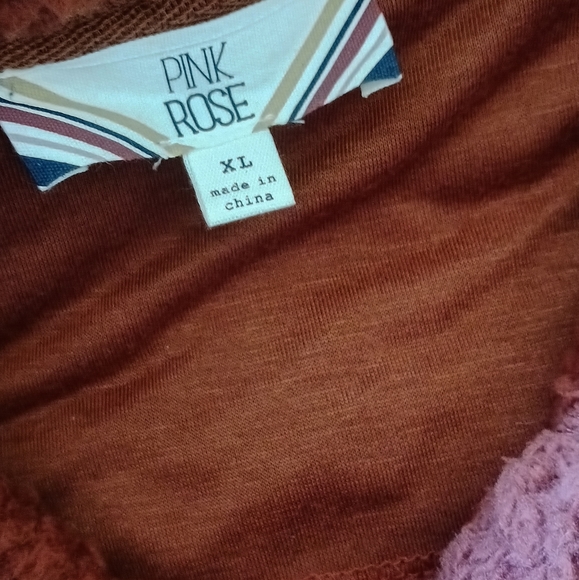 Pink Rose pullover - Picture 3 of 4